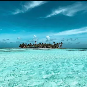 By -top Location San Andres- Apartamento San Andrés